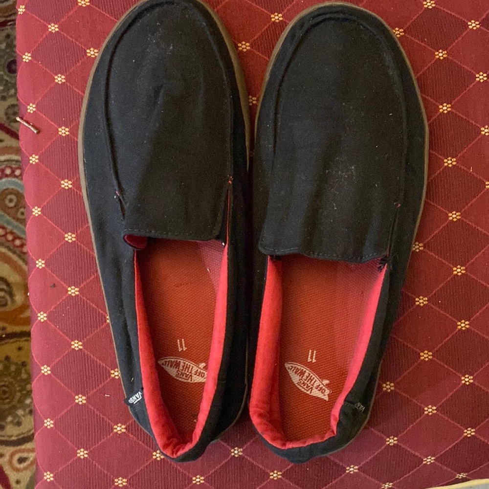 Men’s loafer black vans size 11